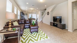 House, 5 Bedrooms | Living area - Windsor at Westside Exec Villas- 8948rs (Kissimmee)