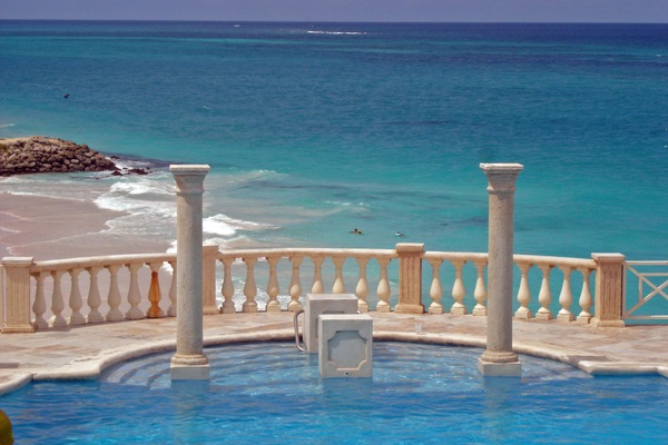 Lower pool overlooking Crane beach.