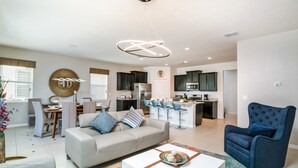 House, 5 Bedrooms | Living area - Solterra Exec Villas- 5269oa (Davenport)