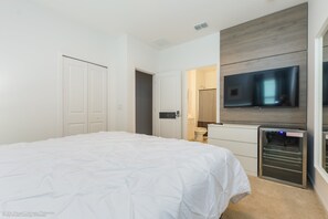 House, Multiple Beds