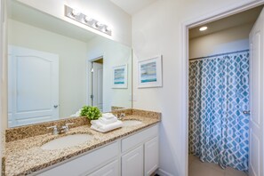 Bathroom - Solterra Exec Villas- 5238wild (Davenport)