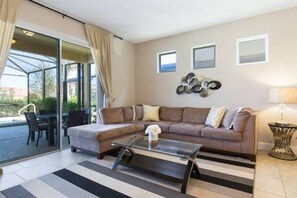 House, 5 Bedrooms | 5 bedrooms - Solterra Home 4324 (Davenport)