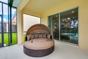 House, Multiple Beds