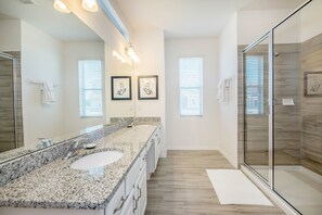 House, Multiple Beds | Bathroom
