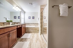 House, 6 Bedrooms | Bathroom - Solterra Exec Villas- 5468sc (Davenport)