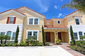 Townhome, 4 Bedrooms | Property grounds