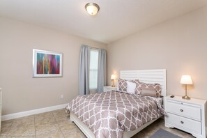 House, 5 Bedrooms | 5 bedrooms, free WiFi - Solterra Exec Villas- 4167oaktree (Davenport)