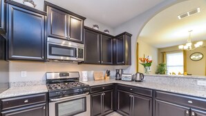 House, 5 Bedrooms | Private kitchen - Solterra Executive Villa 5290 (Davenport)
