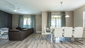 House, 6 Bedrooms | In-room dining - Solterra Exec Villas- 5425sc (Davenport)