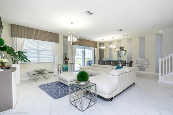 Maison, Plusieurs lits | Aire de séjour | Téléviseur à DEL