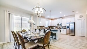 Huis, 6 slaapkamers | Dineren in de kamer