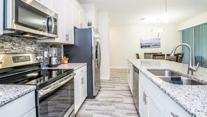 Townhome, 4 Bedrooms | Private kitchen - Champions Gate Exec Villas- 9039dld (Davenport)