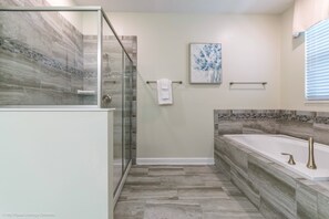 House, Multiple Beds | Bathroom