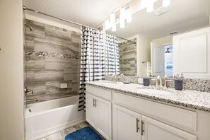 Townhome, 4 Bedrooms | Bathroom