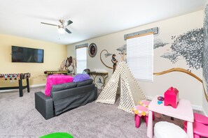 House, Multiple Beds