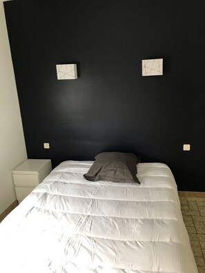 3 slaapkamers, een strijkplank/strijkijzer, wifi, rolstoeltoegankelijk