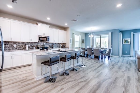 하우스, 침실 6개 | 객실 내 식사 공간