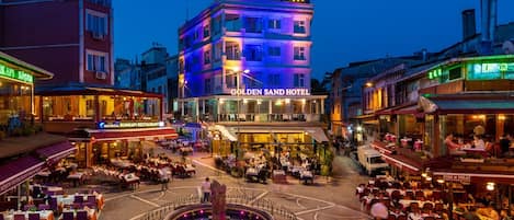 Front of property - evening/night