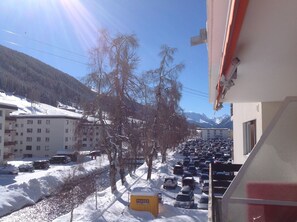 Property grounds - Top location right next to the Jakobshorn cable car, ideal for sports enthusiasts and hikers (Davos)