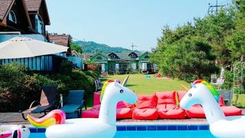 Piscina externa sazonal