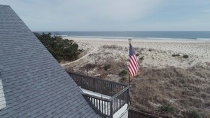 On the beach, sun loungers, beach towels - Quintessential Spray Beach Cottage! (Beach Haven)