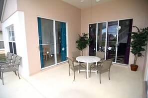 Villa, 4 Bedrooms | Terrace/patio
