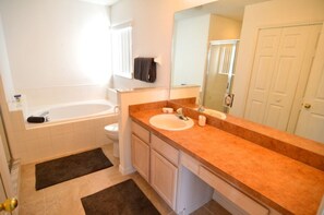 Bathroom - Esprit 408 (Davenport)