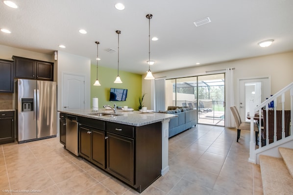 Maison en rangée, 5 chambres | Cuisine privée | Chaise haute