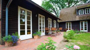 Mặt tiền nơi lưu trú