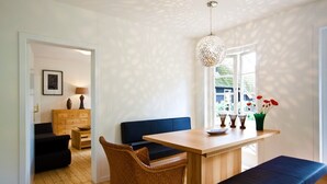 House (Fontane incl. 50 EUR cleaning fee) | In-room dining - Ferienhaus Fontane (Undeloh)
