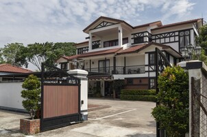 Fachada da propriedade