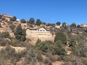 Exterior - A Night Of Serenity In Prescott (Prescott)