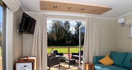 Luxury Contempoary Lodge Nr Bath & Bristol