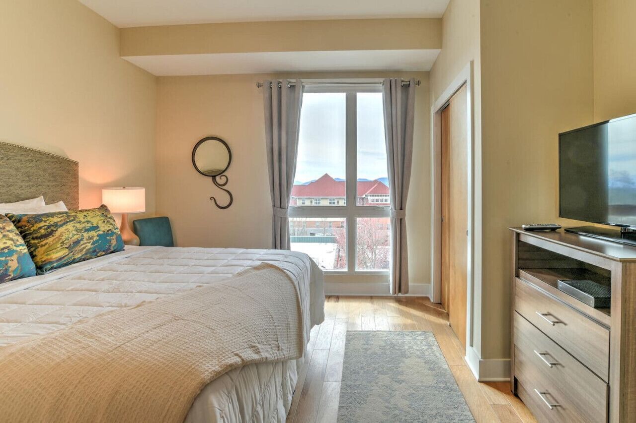 Bügeleisen/Bügelbrett, kostenloses WLAN, Bettwäsche