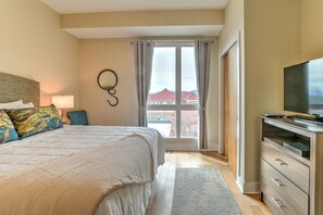 Iron/ironing board, free WiFi, bed sheets