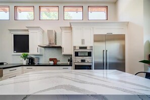 Fridge, microwave, oven, stovetop - 302 LaFave-Luxury Home at Zion: The Gallery House (Springdale)