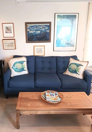 TV, fireplace, DVD player - Santa Cruz Cottage w/Ocean View-close to Boardwalk (Santa Cruz)