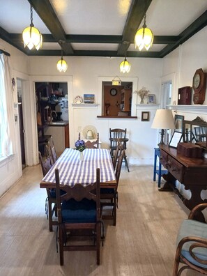 Dining - Santa Cruz Cottage w/Ocean View-close to Boardwalk (Santa Cruz)