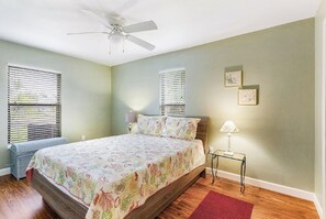 3 habitaciones, tabla de planchar con plancha y wifi gratis 