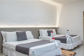 迷你吧、獨特設計、獨特裝修、書桌