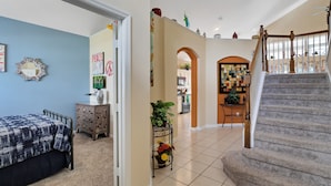Villa, 6 Bedrooms | Interior