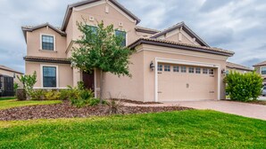 House, 5 Bedrooms | Front of property - Champions Gate Exec Villas- 9151wd (Davenport)