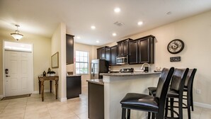 House, 5 Bedrooms | Private kitchen - Champions Gate Exec Villas- 9151wd (Davenport)
