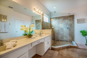 House, 6 Bedrooms | Bathroom - Solterra Exec Villas- 4164otd (Davenport)