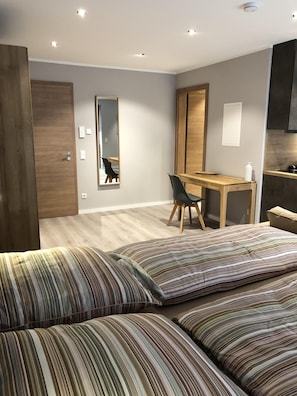 1 bedroom, iron/ironing board, travel cot, free WiFi