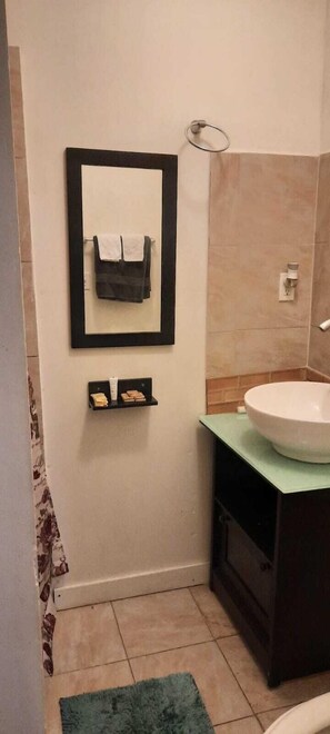 Comfort Studio Suite, 1 Bedroom | Bathroom