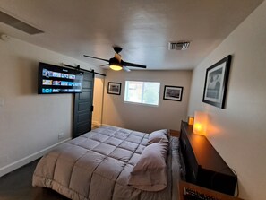 3 Schlafzimmer, Schreibtisch, Bügeleisen/Bügelbrett, kostenloses WLAN