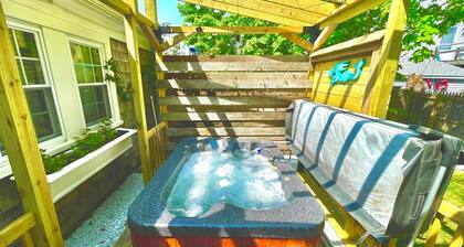 West Dennis Central - 5 bed, 3 bath, 2 kitchen huge yard!
Two hot tubs!