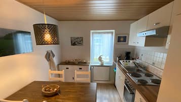 Kühlschrank, Ofen, Hochstuhl
