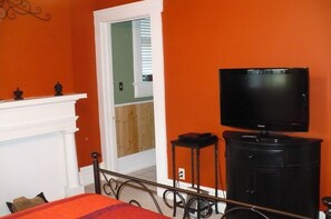 5 habitaciones, tabla de planchar con plancha y wifi gratis 